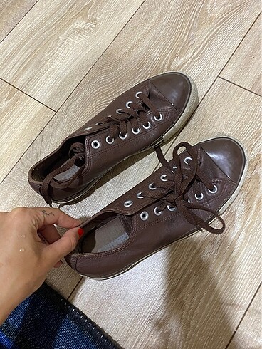 Converse Converse