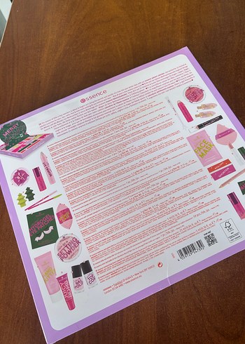 Essence Essence 2025 Advent Calendar