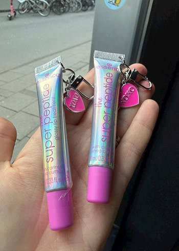 Essence The Super Peptide Dudak Parlatıcısı - Görsel 4