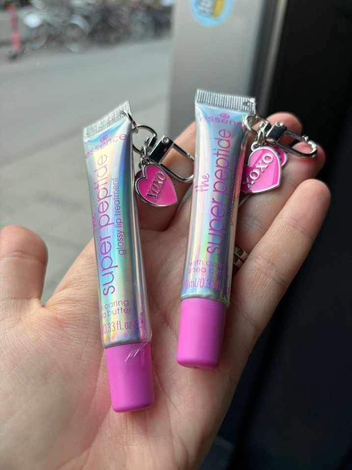 Essence The Super Peptide Dudak Parlatıcısı - Görsel 3