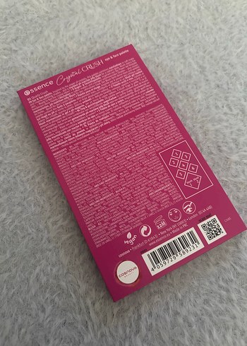 Essence Crystal Crush Makyaj Seti - Görsel 3