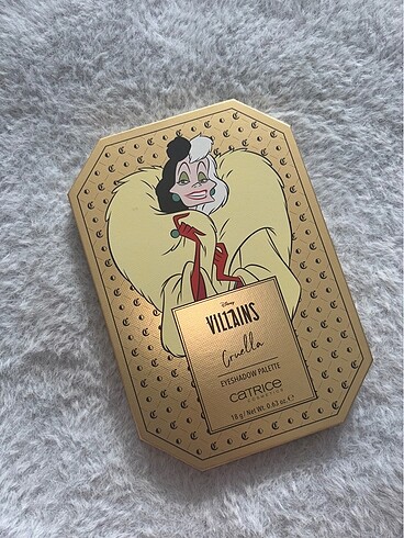 Catrice Disney Villains Cruella Far Paleti