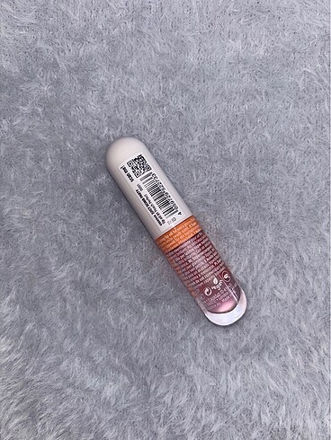 Essence Essence Juicy Bomb Lip Oil 01 Peach Perfect