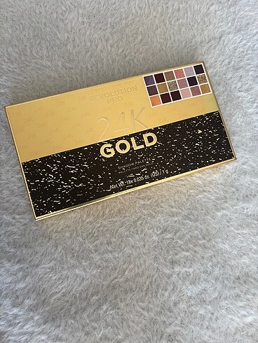 Revolution Pro 24K Gold Far Paleti