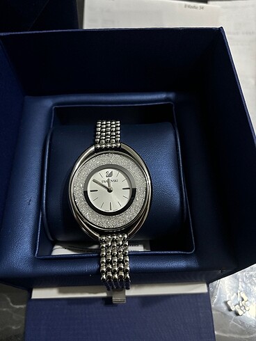 Swarovski saat
