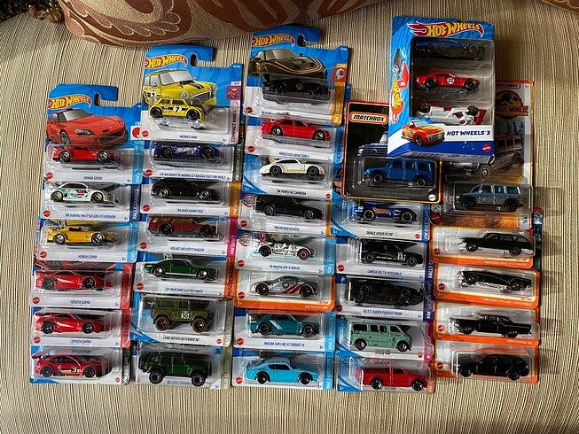 29 adet Hot wheels 6 adet matchbox Set olarak satılıktır