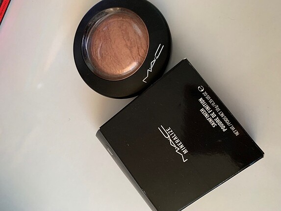  Beden Mac bronzer