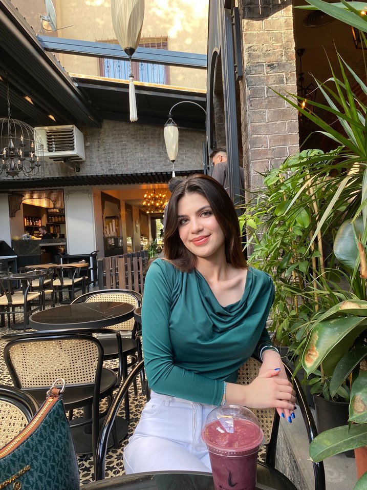 Uzun Kollu yeşil bluz - Görsel 2