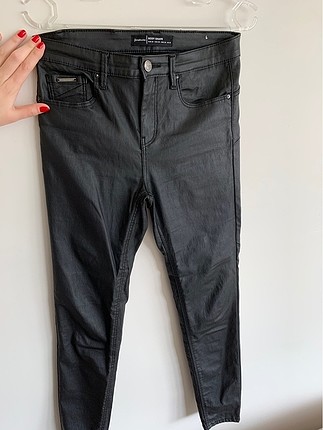 Stradivarius push up mumlanmış pantolon