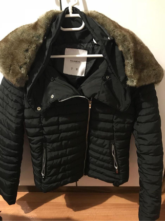 l Beden Pull&Bear; kışlık mont