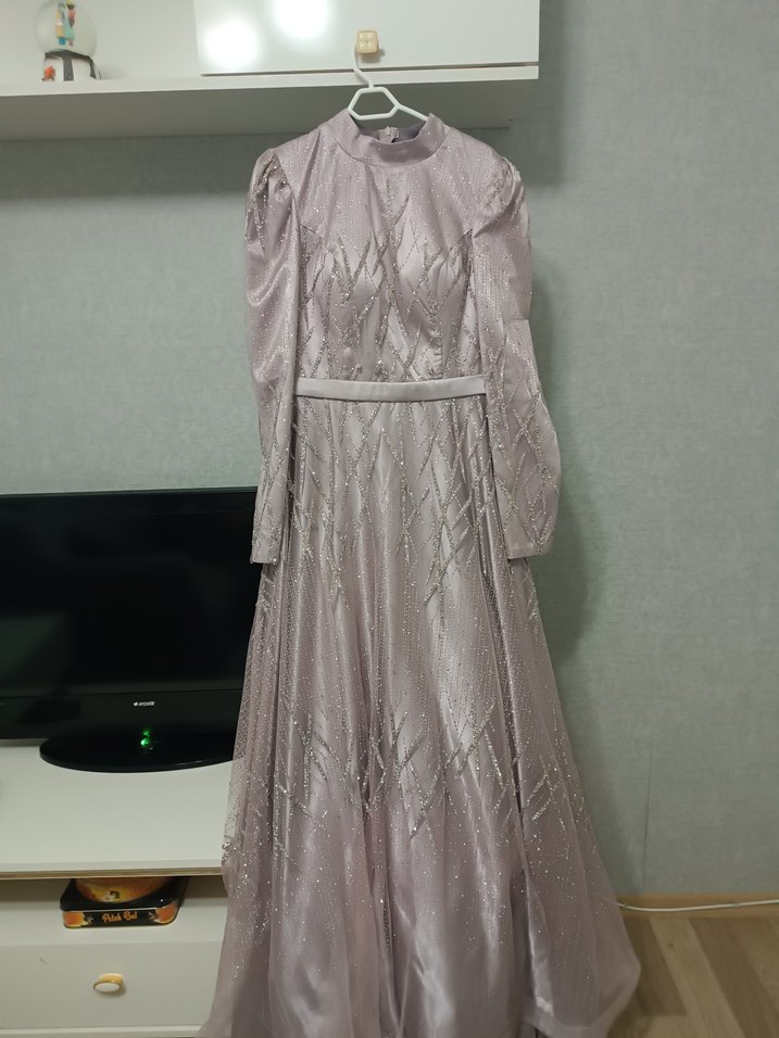 Uzun Kollu Nakışlı lilaAbiye Elbise - Görsel 2