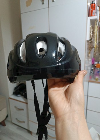 Siyah Minimalist paten kaskı - Görsel 2