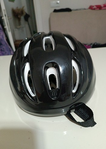 Siyah Minimalist paten kaskı - Görsel 5