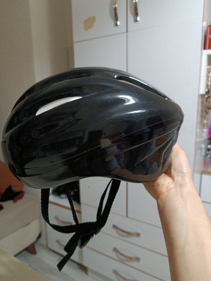 Siyah Minimalist paten kaskı - Görsel 4