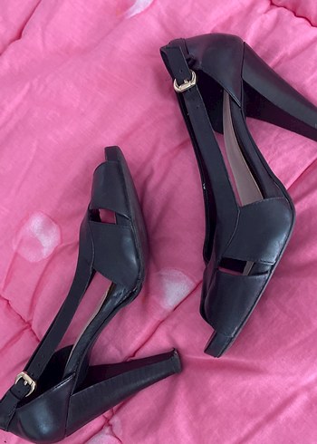 Siyah Stiletto Topuklu Kadın Gece Ayakkabısı - Görsel 3