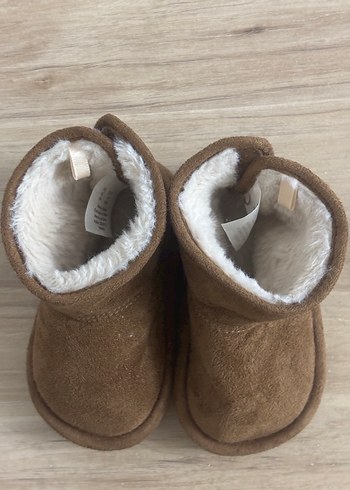 Kız Çocuk Kahverengi Süet Kürklü Bot UGG - Görsel 3