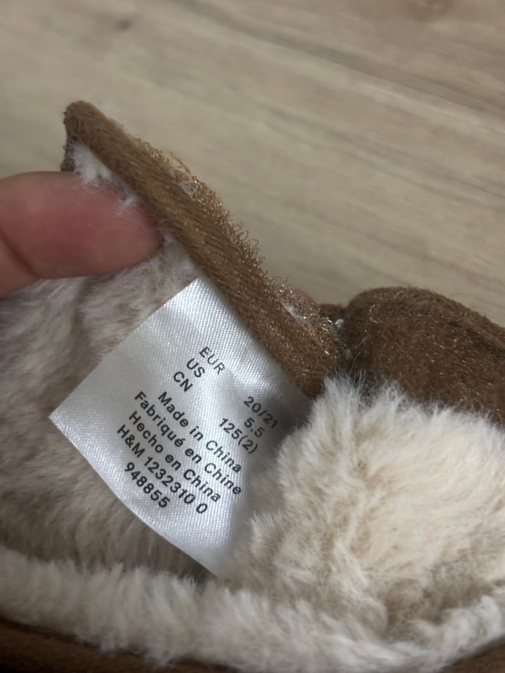 Kız Çocuk Kahverengi Süet Kürklü Bot UGG - Görsel 4