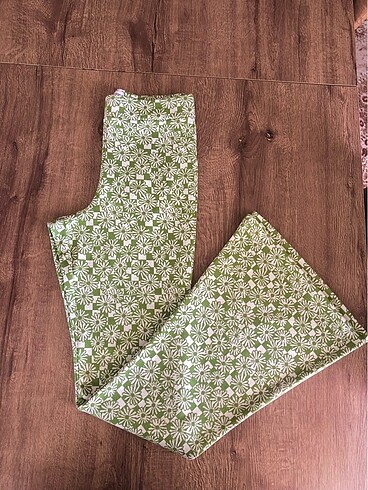 Urban outfitters flare pantolon