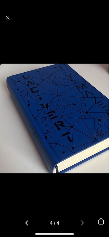 Lacivert kitap