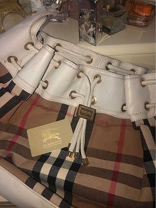 Burberry Kol Çanta