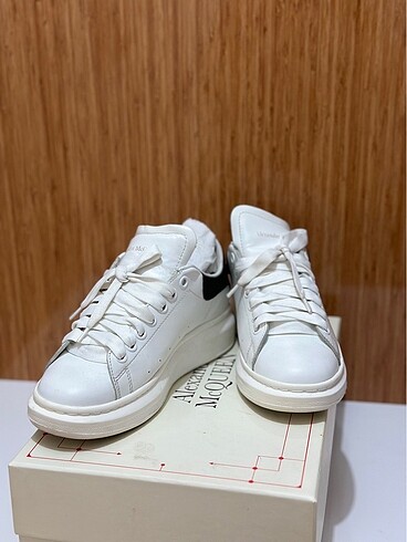 40 Beden ALEXANDER MCQUEEN SNEAKER