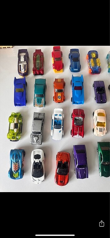 Beden 32 adet hot wheels araba