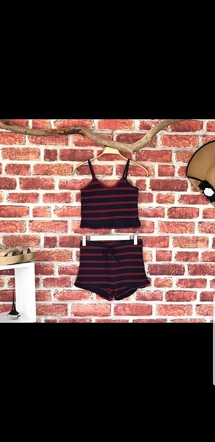 iki takim dış giyim ve pijama olarak kullanıma uygun yumuşacık