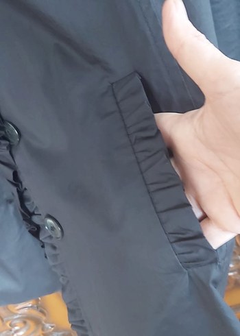 Kadın Siyah Midi Ceket Fırfırlı - Görsel 6