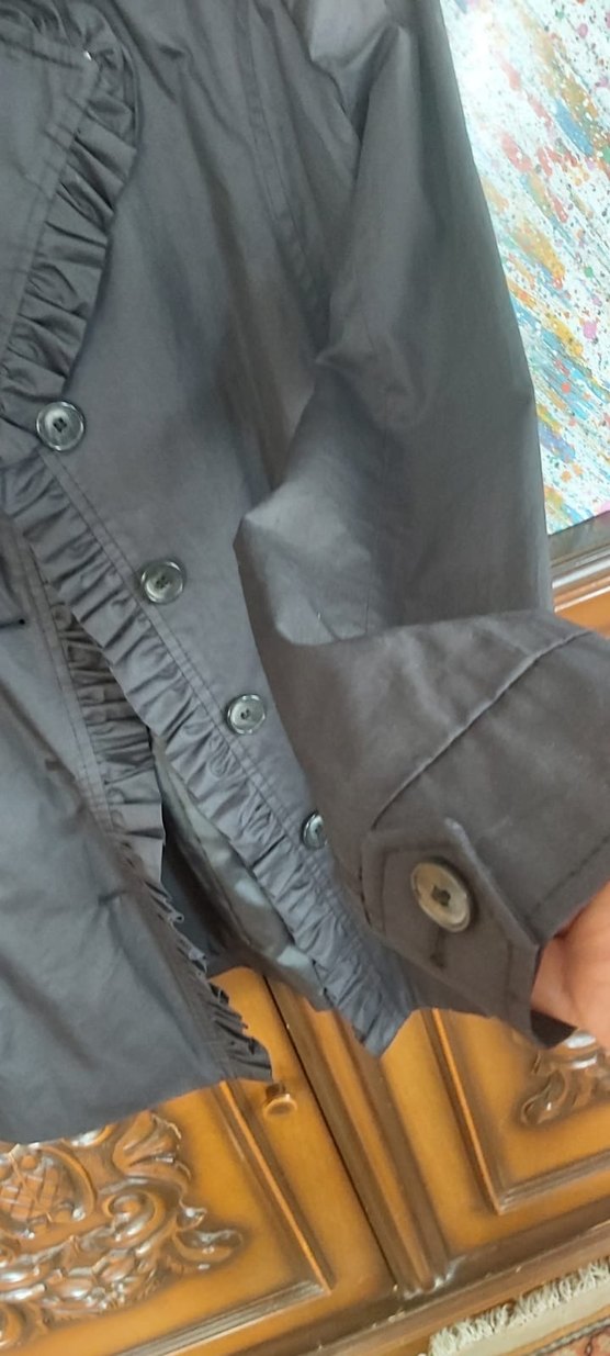 Kadın Siyah Midi Ceket Fırfırlı - Görsel 3