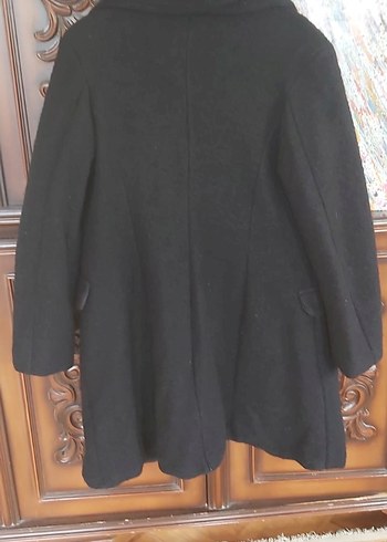 Yun Siyah Düğmeli Kadın Kaban - Görsel 5