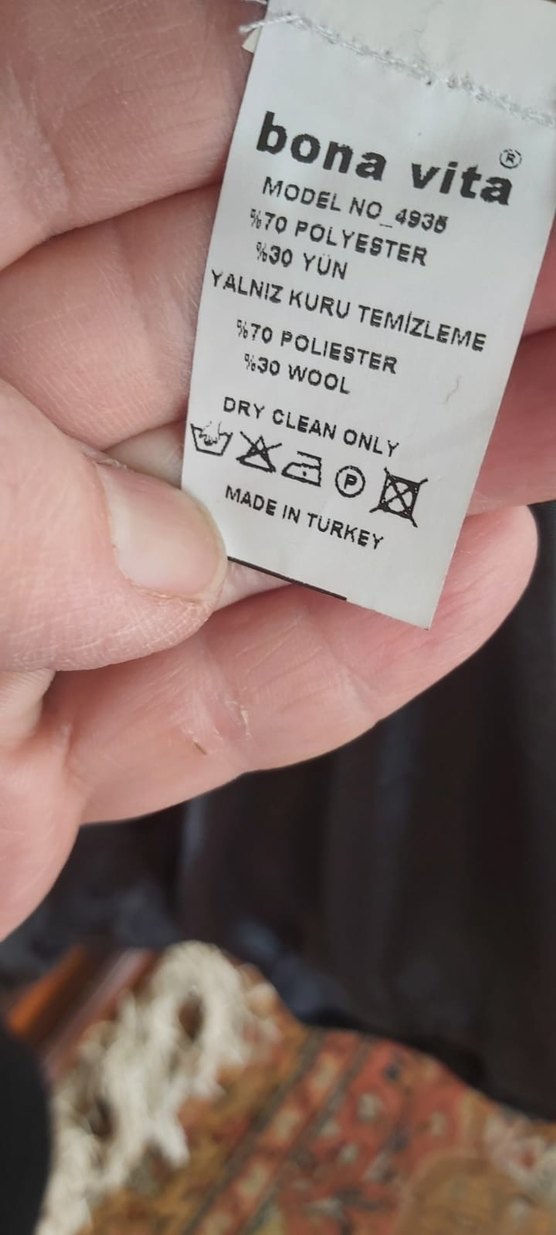 Yun Siyah Düğmeli Kadın Kaban - Görsel 4