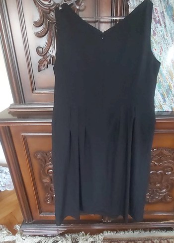 Siyah Pilili V Yakalı Kolsuz Midi Elbise - Görsel 2