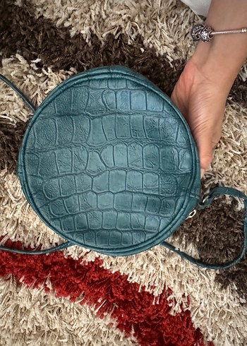 Turkuaz Deri Yılan Desenli Yuvarlak Çanta - Görsel 3