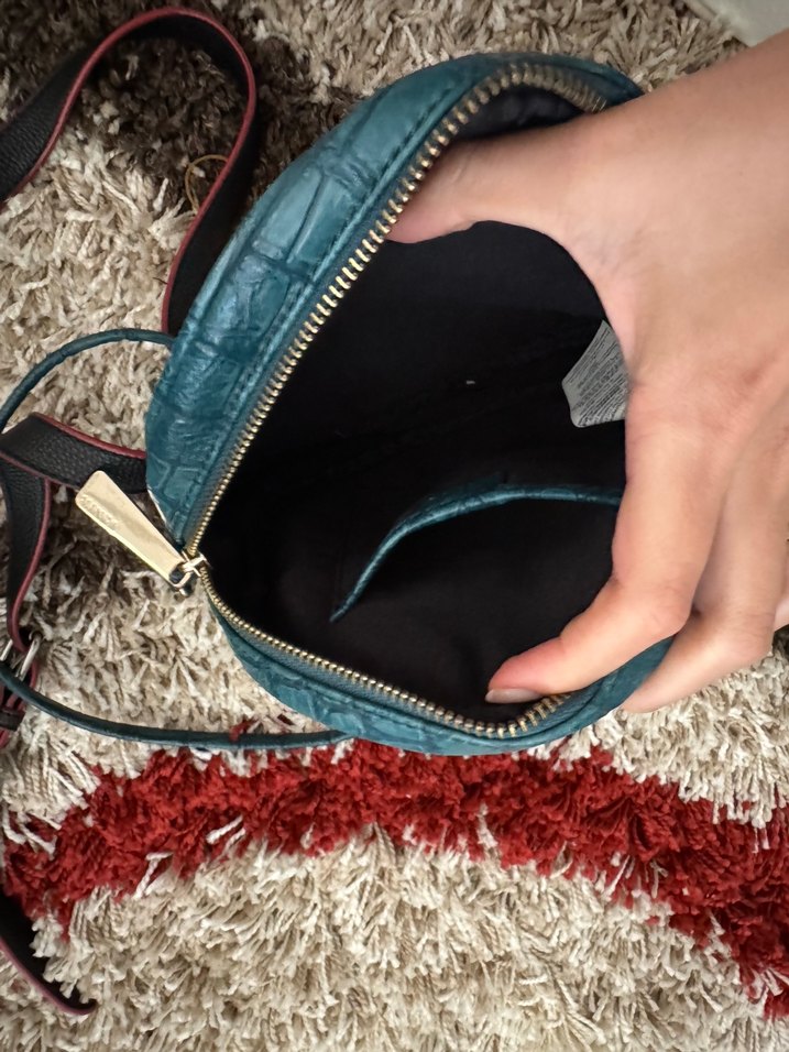 Turkuaz Deri Yılan Desenli Yuvarlak Çanta - Görsel 5