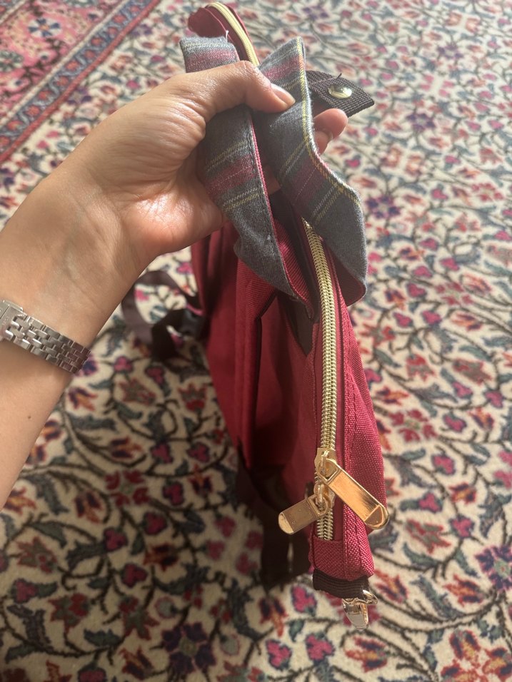 Bordo Baskılı Kadın Sırt Çantası - Görsel 3