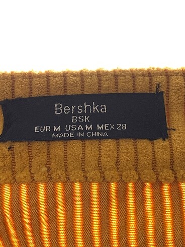 m Beden çeşitli Renk Bershka Mini Etek %70 İndirimli.