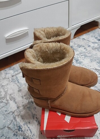 Ugg taba bot