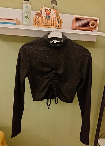 Siyah mini crop