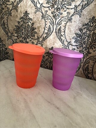 Tupperware bardak