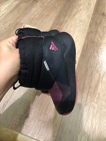 Adidas Adidas çocuk bot