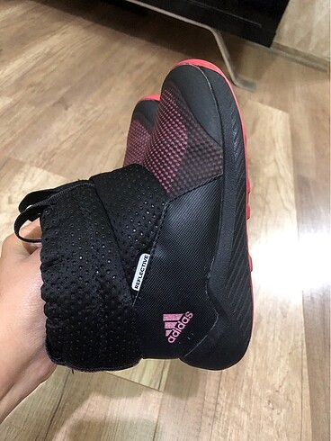 Adidas çocuk bot