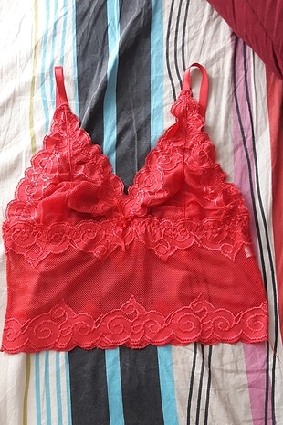 pembe işlemeli