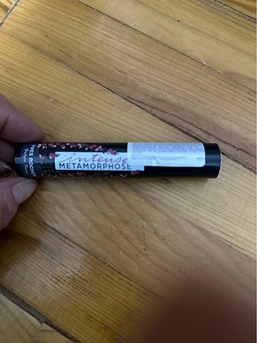 Mascara