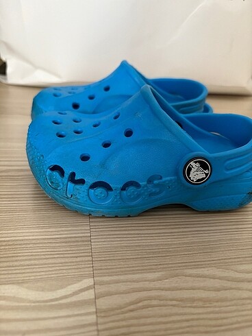 24 Beden Crocs cocuk terlik sandalet