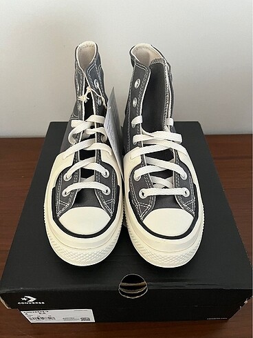 36 Beden Converse high top sneakers