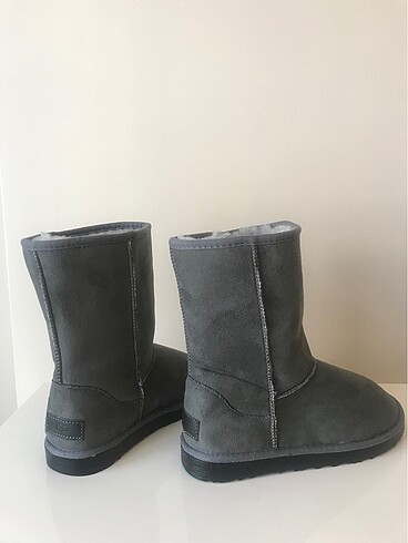 Ugg Ugg orta boy bot