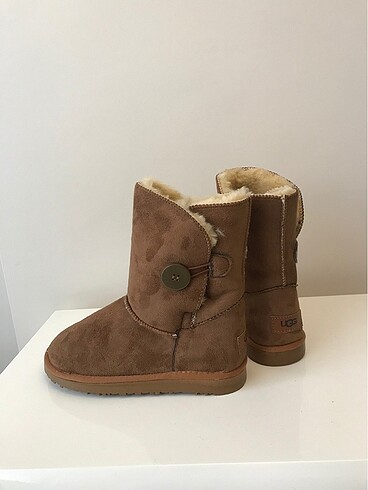 40 Beden Düğmeli ugg