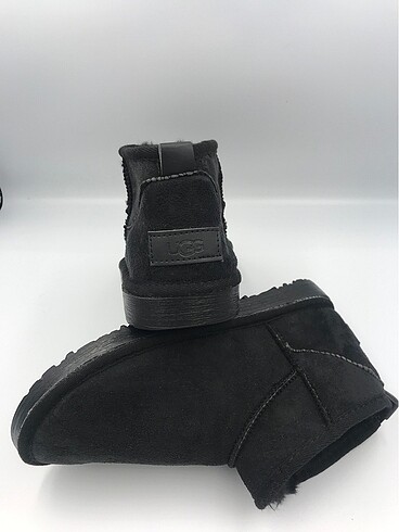 38 Beden Ugg ultramini bot