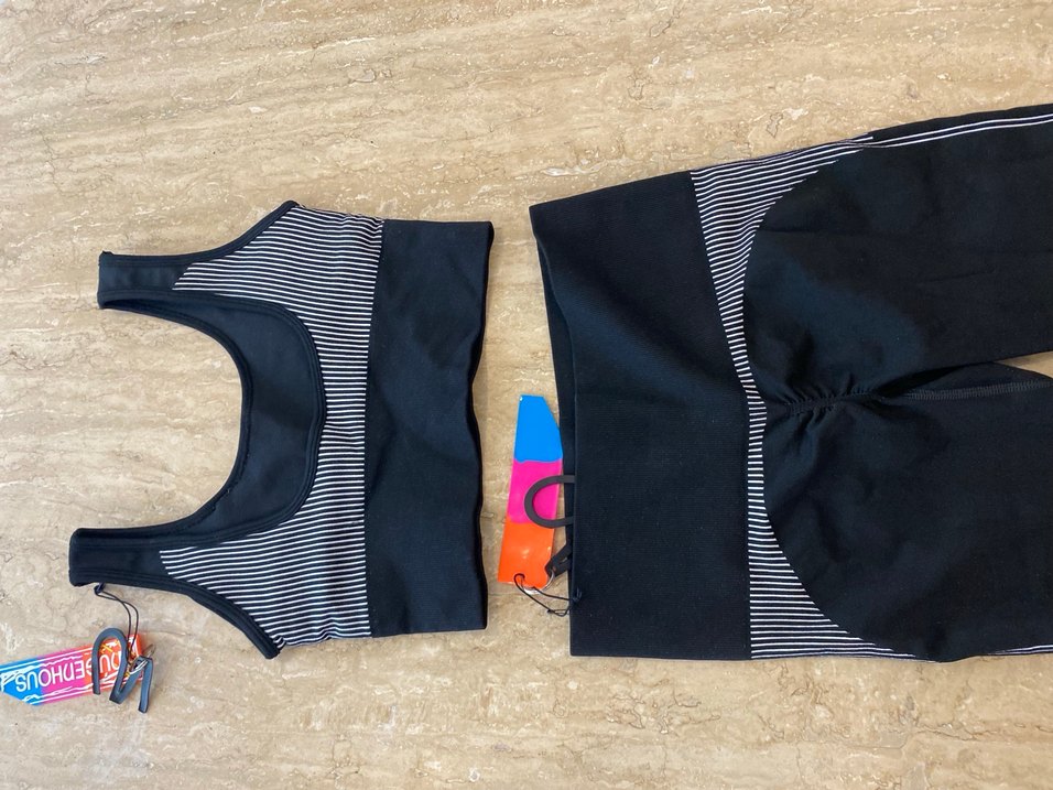 Siyah spor büstiyer tayt takım - Görsel 2