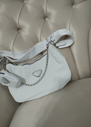 Prada çanta 